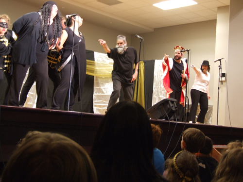Mordechai exposes the assassins