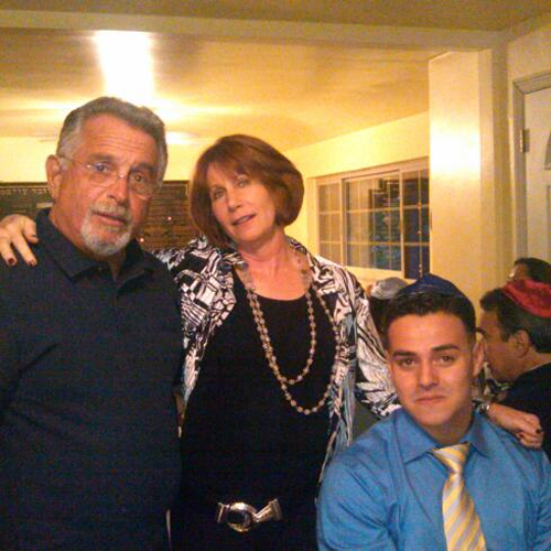 bnai tikvah seder participants