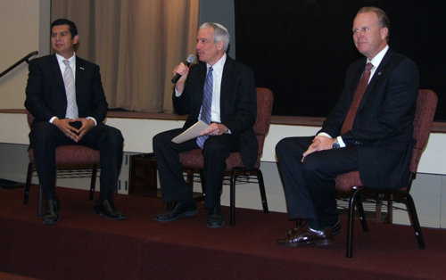 Rival mayoral candidates David Alvarez, left, and Kevin Faulconer, flank Rabbi Philip Graubart, center.