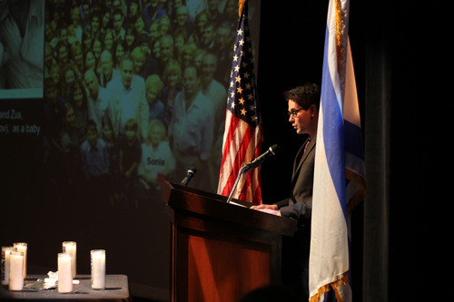 Elan Bielski, grandson of one of the partisan Bielski Brothers, addresses Yom HaShoah commemoration on Sunday, April 27 (Photo: Aaron Truax, Jewish Federation of San Diego County)