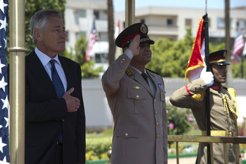 U.S. Defense Secretary Chuck Hagel, left, at arrival ceremony with General Al-Sissi. (Photo by Erin A. Kirk-Cuomo)