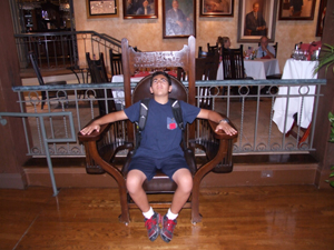 Shor tries out Taft's chair