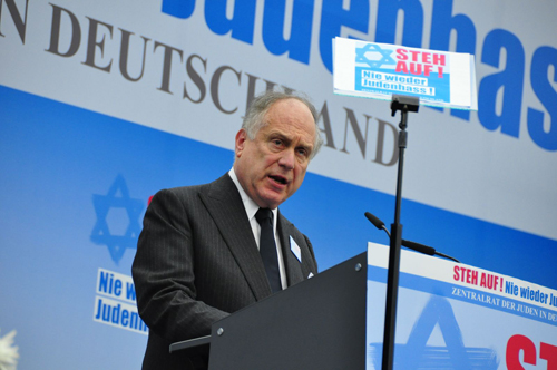lauderf at berlin rally