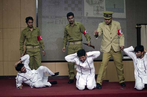 Hindi actors portray Nazis and victims in  Holocaust play presented in India