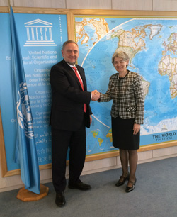 Robert Singer and Irina Bokova at March 3, 2015 meeting (Photo: World Jewish Congress)