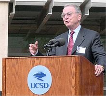Irwin Jacobs~Wikipedia