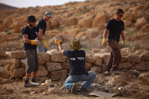 Volunteers with Shomer Hachadash