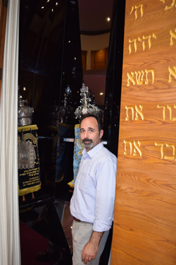 Rand Levin inside the Aron Kodesh of Beth jacob Congregation, 2015