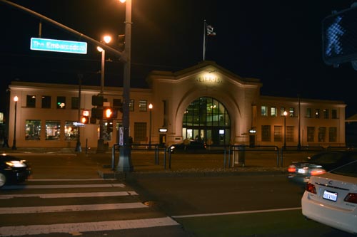 Exploratorium at night