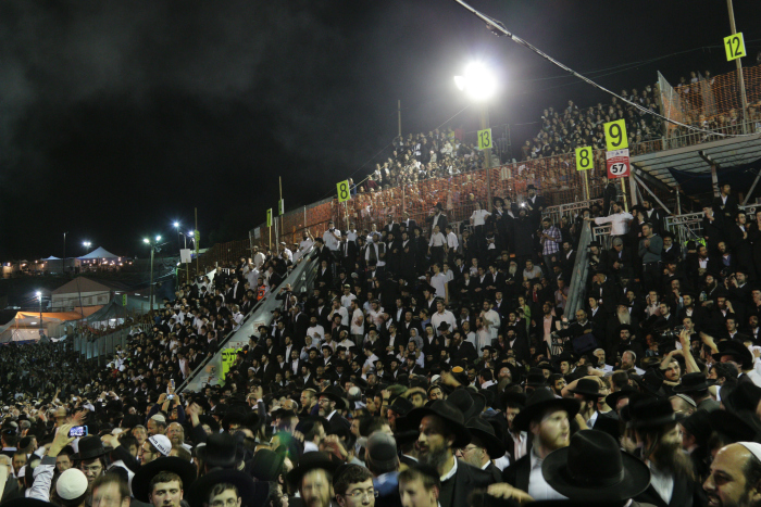 Part of the Lag B'Omer crowd at Meron in 2015. (Photo: Aharon Crown)