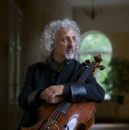 Misha Meisky in Riga, 2010. (Photo: Hideki Shiozawa)