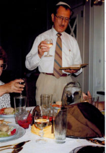 Al  makes kiddush during a Passover seder in 1985 in Santee